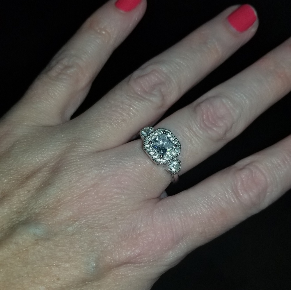 Stella and Dot Art Deco Ring